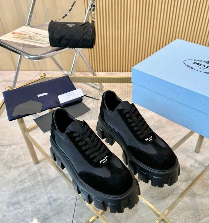 Pra*a casual shoes